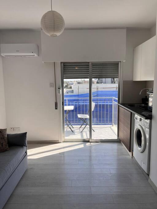 Floor Flat In 2